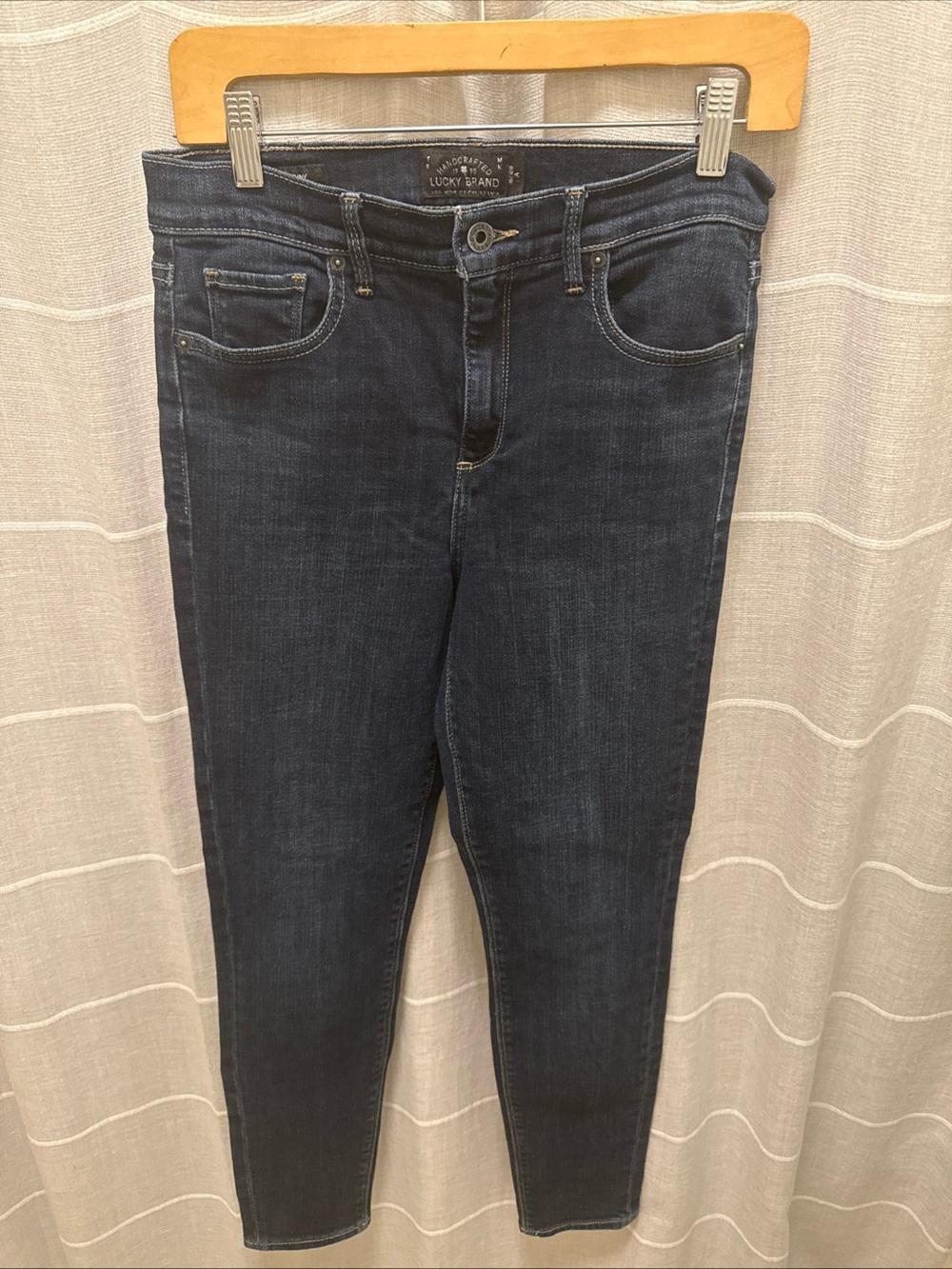 Lucky Brand Women’s Dark Indigo Skinny Jeans